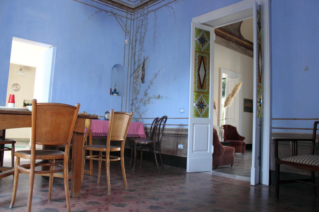 Villa Manasse آتْشّي كاستيلّو الغرفة الصورة